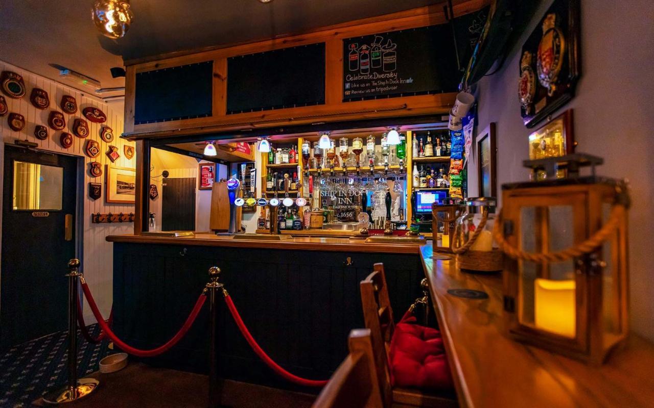 The Ship In Dock Inn Dartmouth Esterno foto