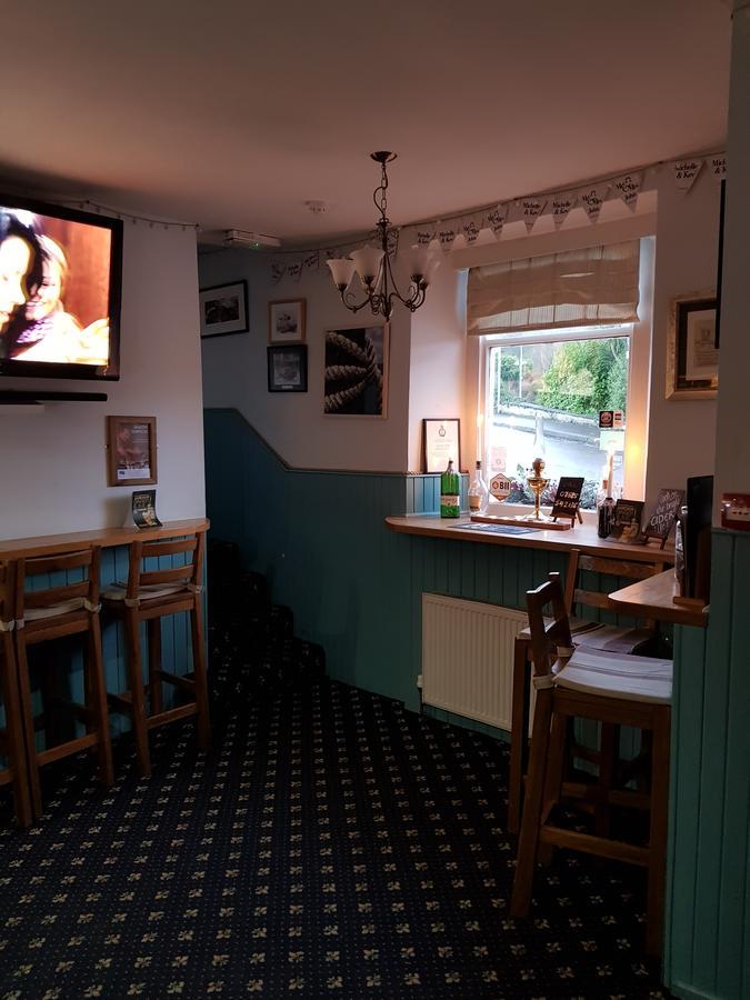 The Ship In Dock Inn Dartmouth Esterno foto
