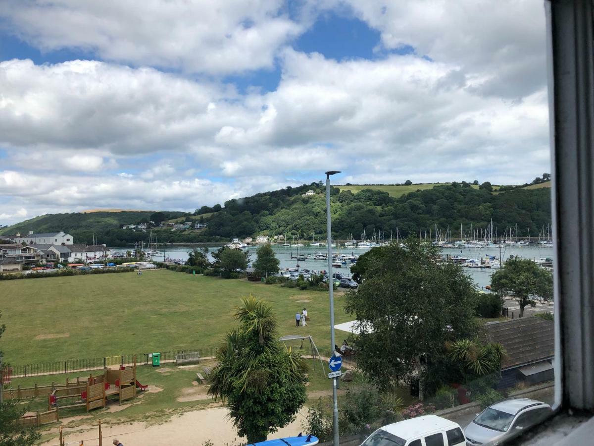 The Ship In Dock Inn Dartmouth Esterno foto